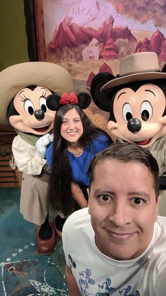 Foto em familia com a Agência de viagens online LIVTRIP TURISMO